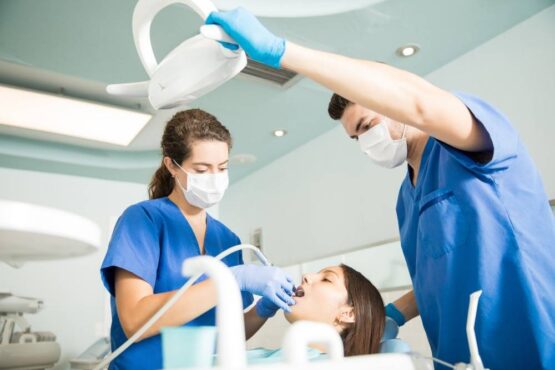 EXPERIENCED DENTAL TEAM